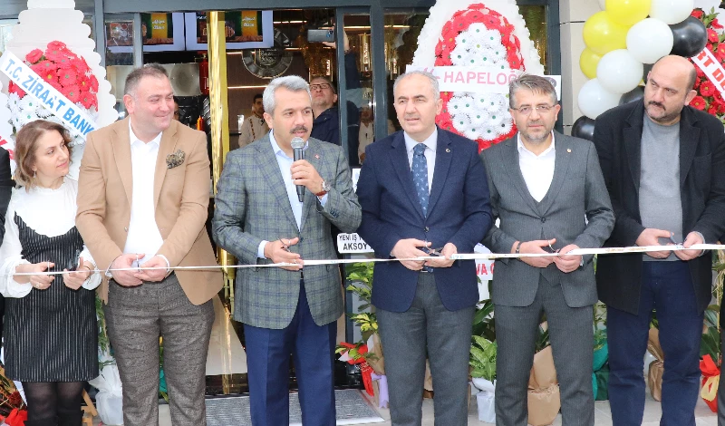 Odamız Meclis Başkanı Ahmet Arif Mete Öztürkler Restoran'ın Açılışına Katıldı